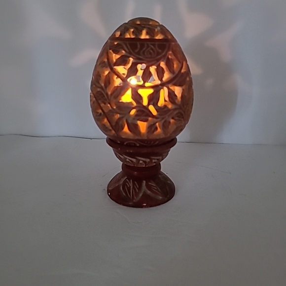 Handcarved Soapstone Egg Shapped On Pedestal Candle Holder 5.75"tall - Picture 8 of 9